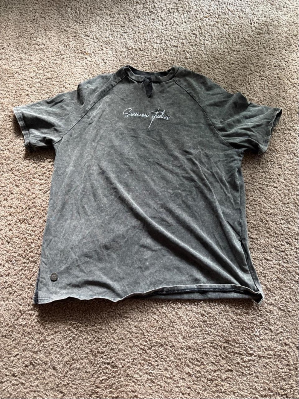 Women’s graphic t
